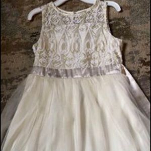 Girls/Junior Formal Dress